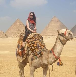 Meet your Posher, Danielle